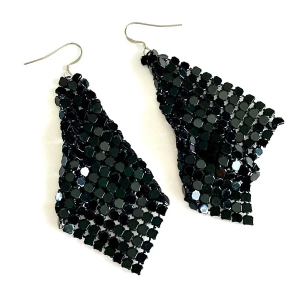 VINTAGE glomesh style large dangle earrings Black - Picture 3 of 3